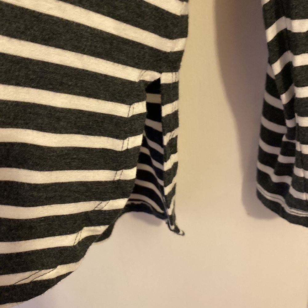 American Eagle long sleeve striped top - Picture 4 of 4